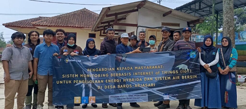 Foto Bersama IoT Monitoring Hibrida